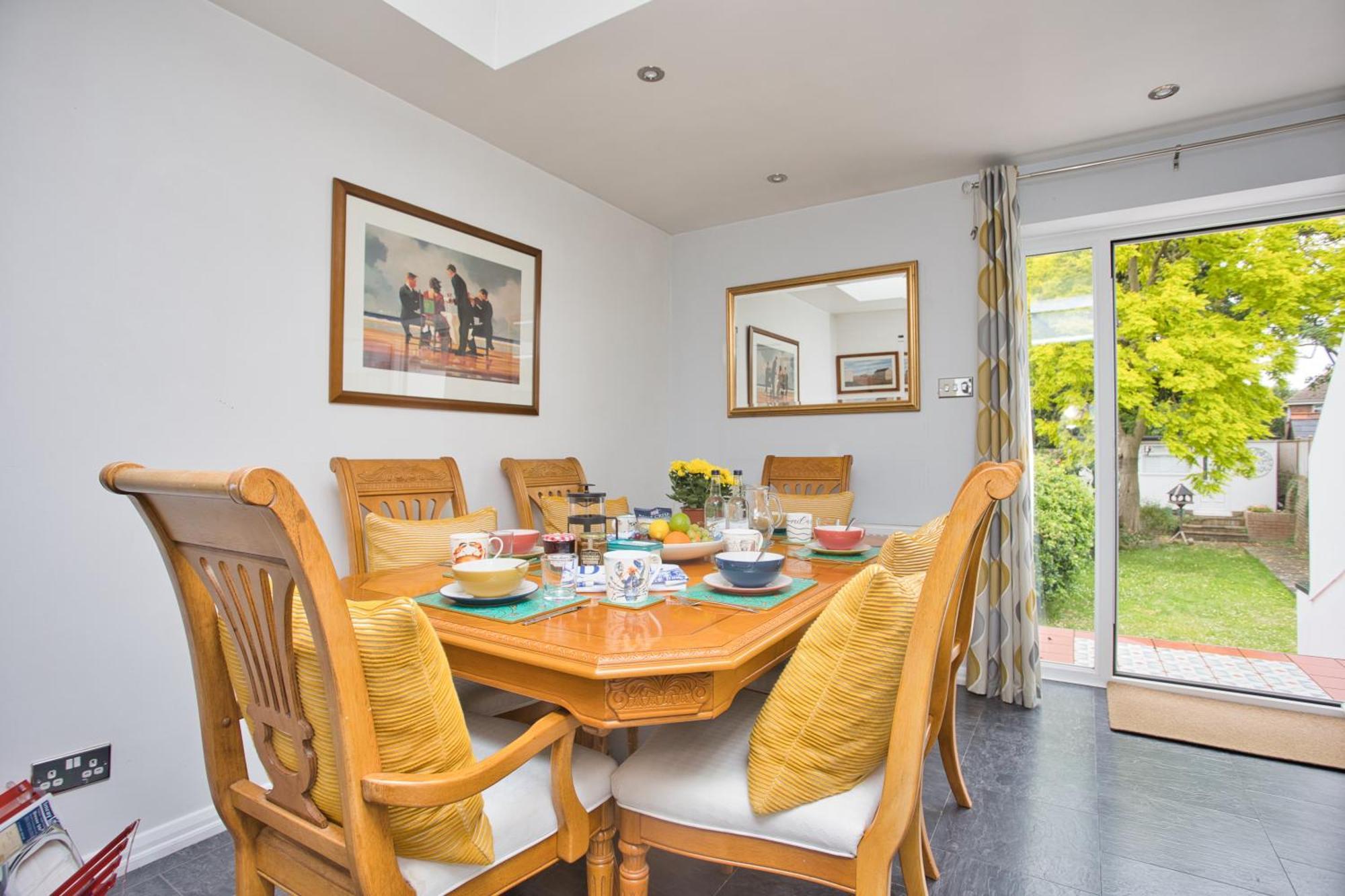 Spacious Seaside Escape In The Heart Of Deal, 4 Mins From The Beach Esterno foto